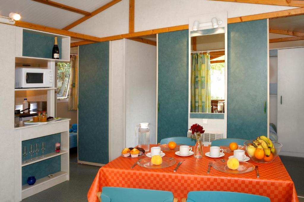 Hotel Camping Bassegoda Park Albanya Zimmer foto